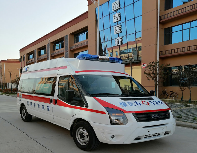 V348救護車